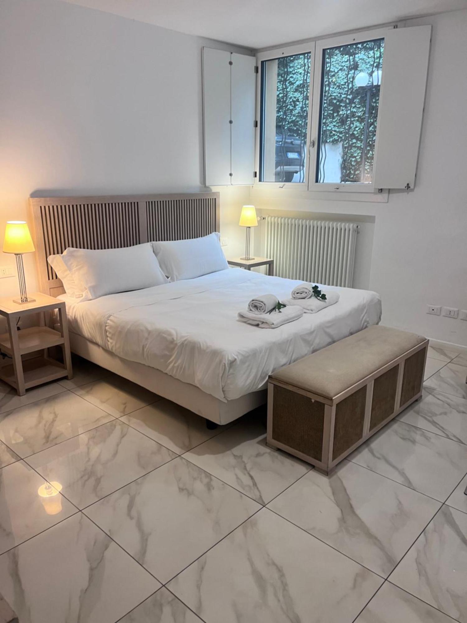 Grand Central Room Μπολόνια Εξωτερικό φωτογραφία