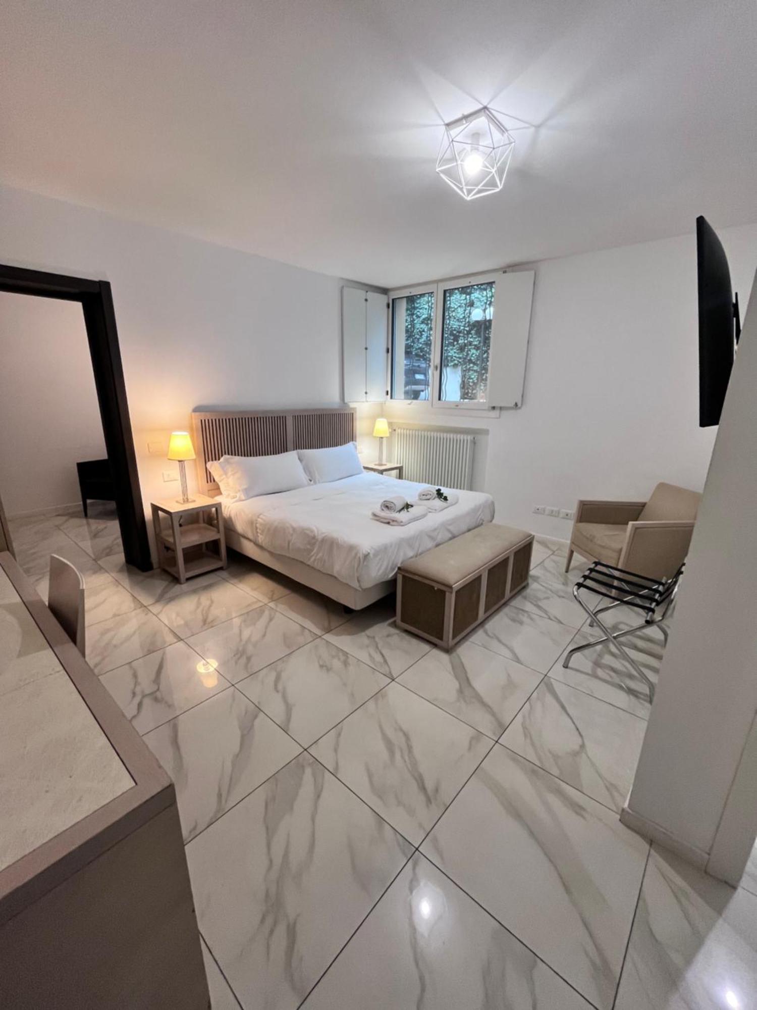 Grand Central Room Μπολόνια Εξωτερικό φωτογραφία